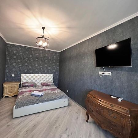 Уютная 1 Комнатная Квартира На Софии Русовой Apartment เคียฟ ภายนอก รูปภาพ